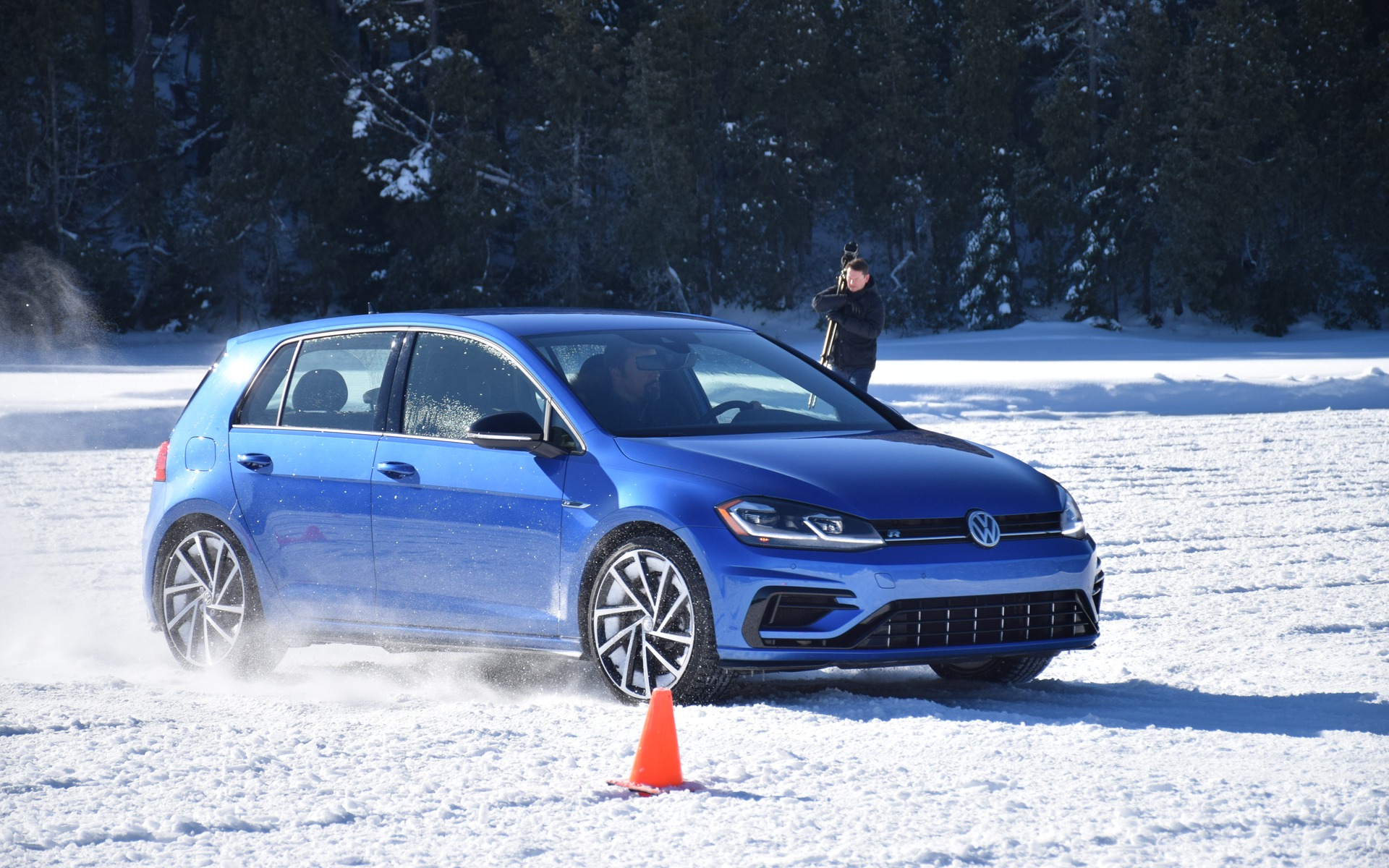 La conduite hivernale selon Volkswagen!