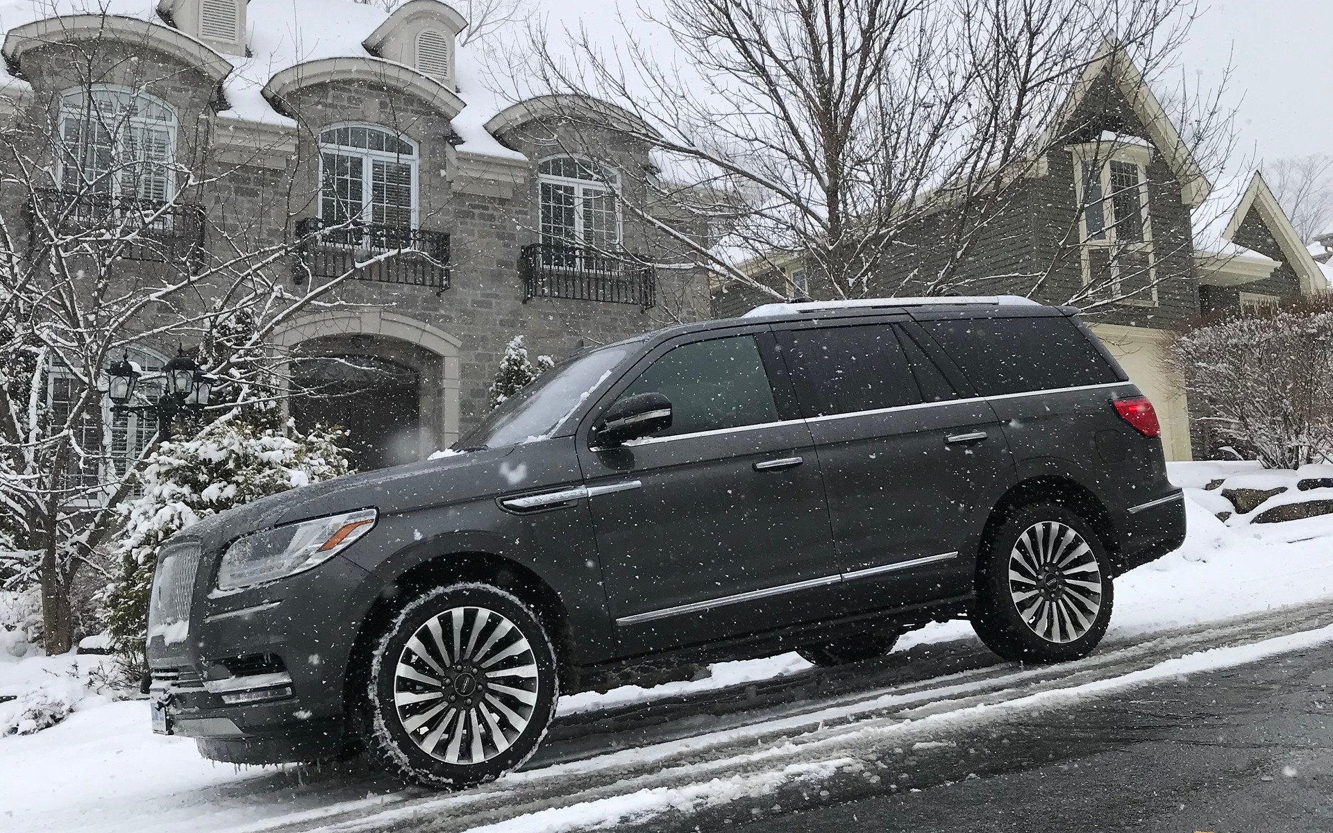 Lincoln Navigator 2018 : dans les traces du Cadillac Escalade