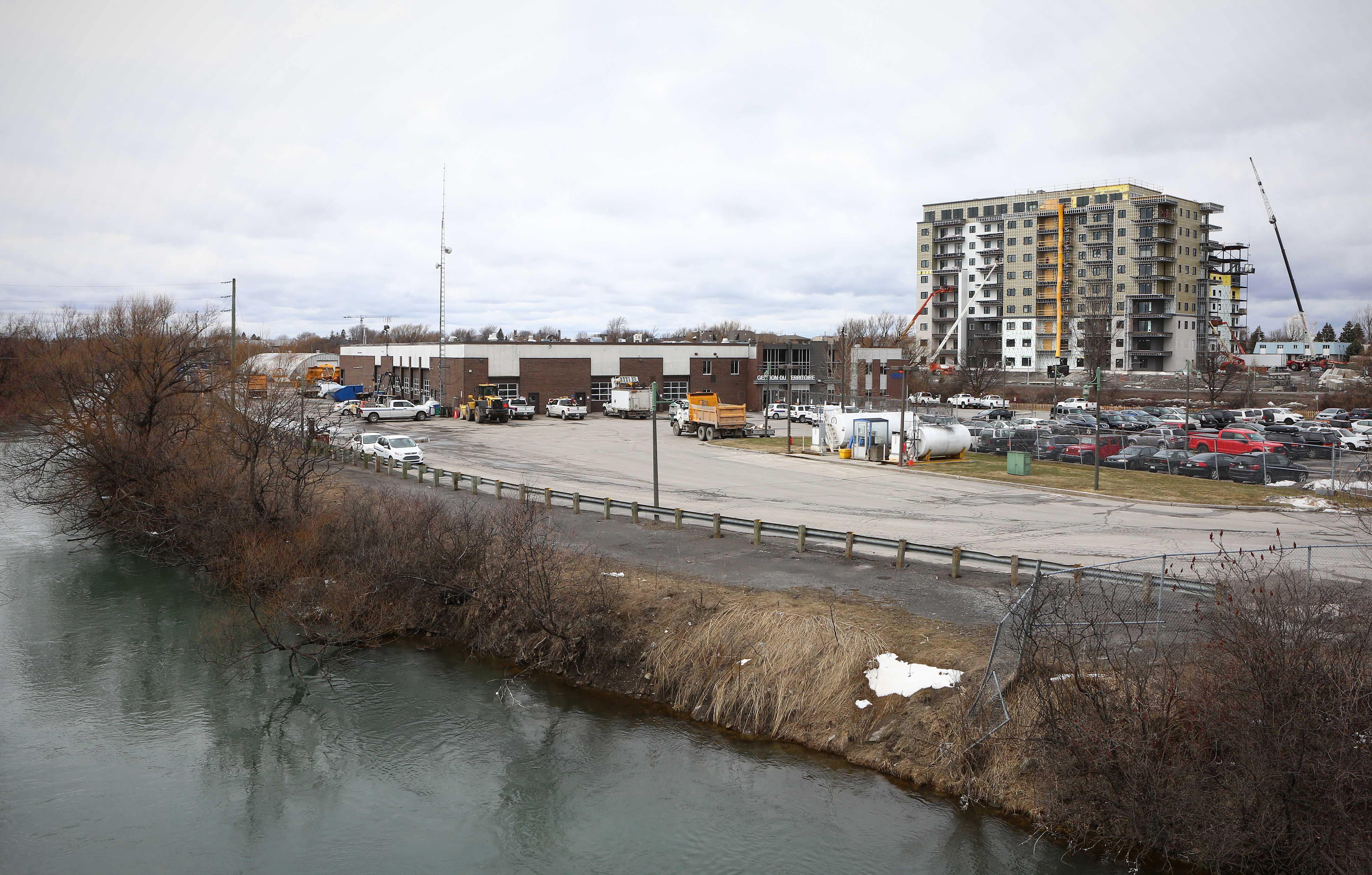 Image illustrant l'article: La Ville projette l’agrandissement de son garage municipal