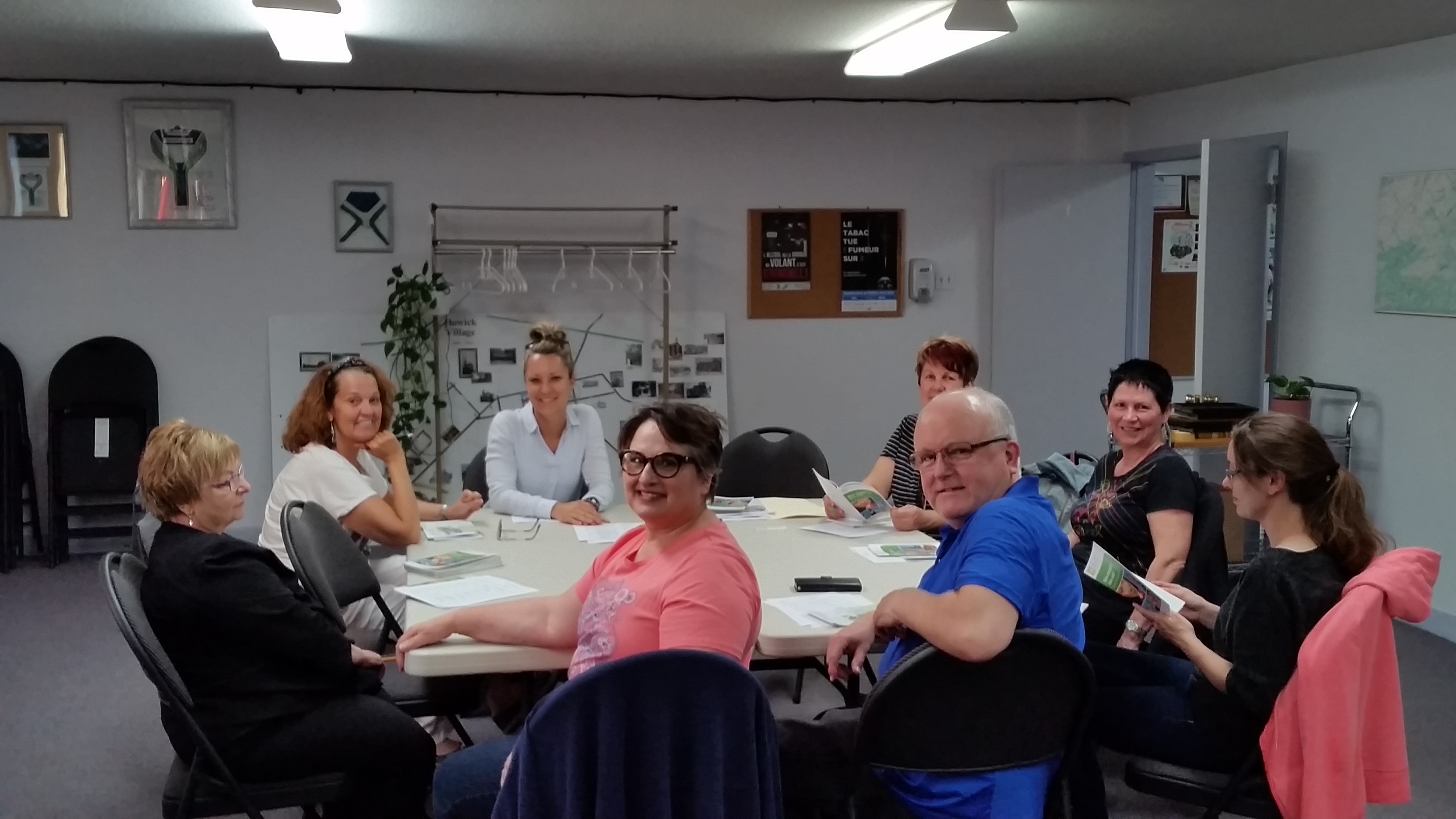 Image illustrant l'article: Walking club “One More Step” kicks off summer