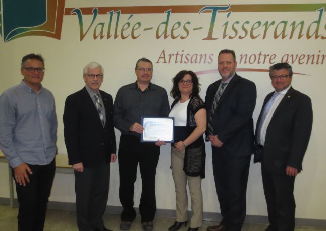 Une distinction provinciale pour la présidente du comité de parents