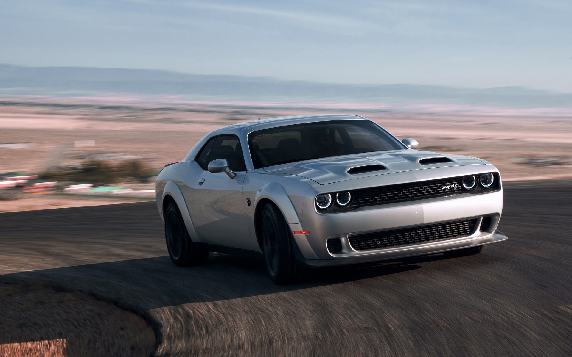 Image illustrant l'article: Dodge Challenger SRT Hellcat Redeye 2019 : encore plus de puissance!