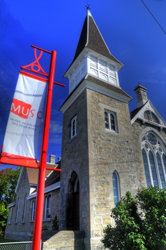 Les touristes affluent en grand nombre