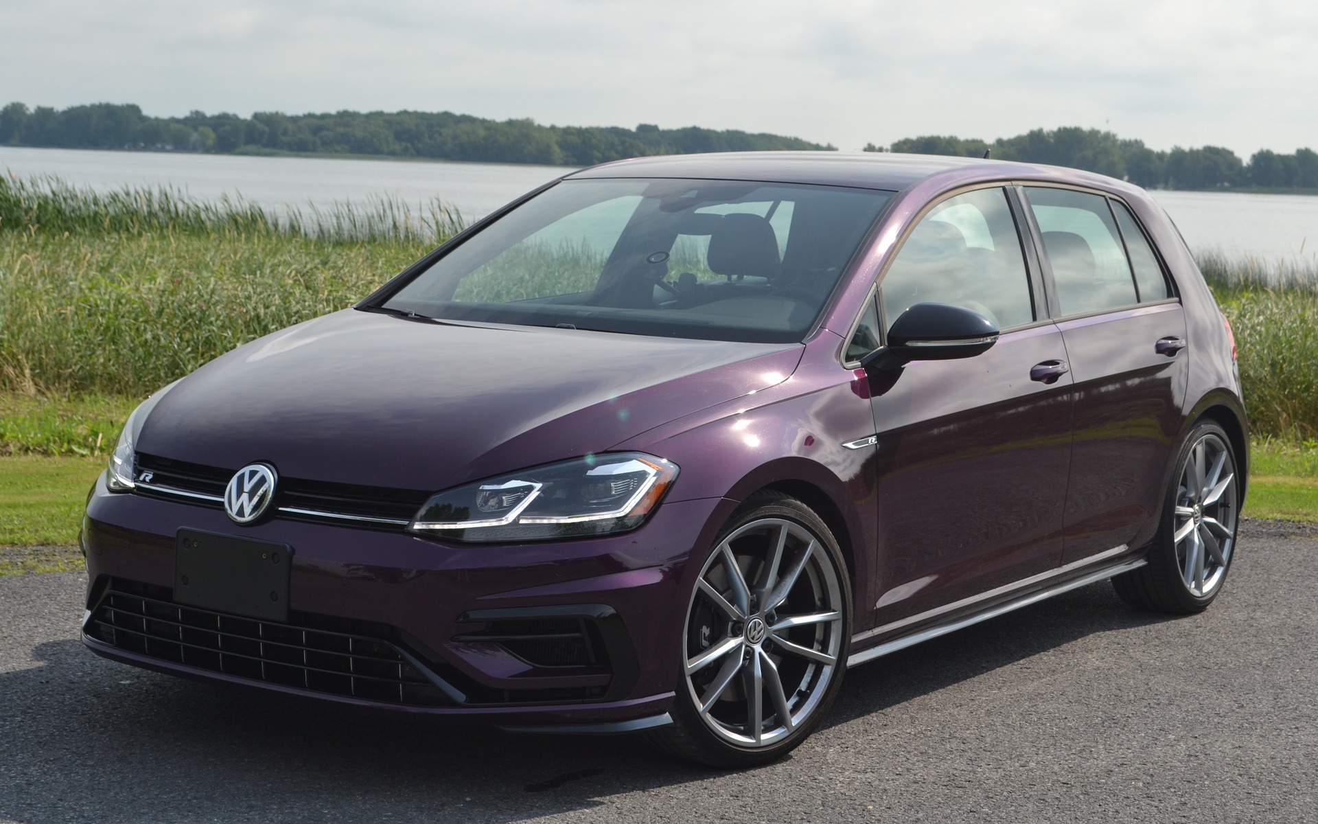 Image illustrant l'article: Volkswagen Golf R 2018, pour son équilibre