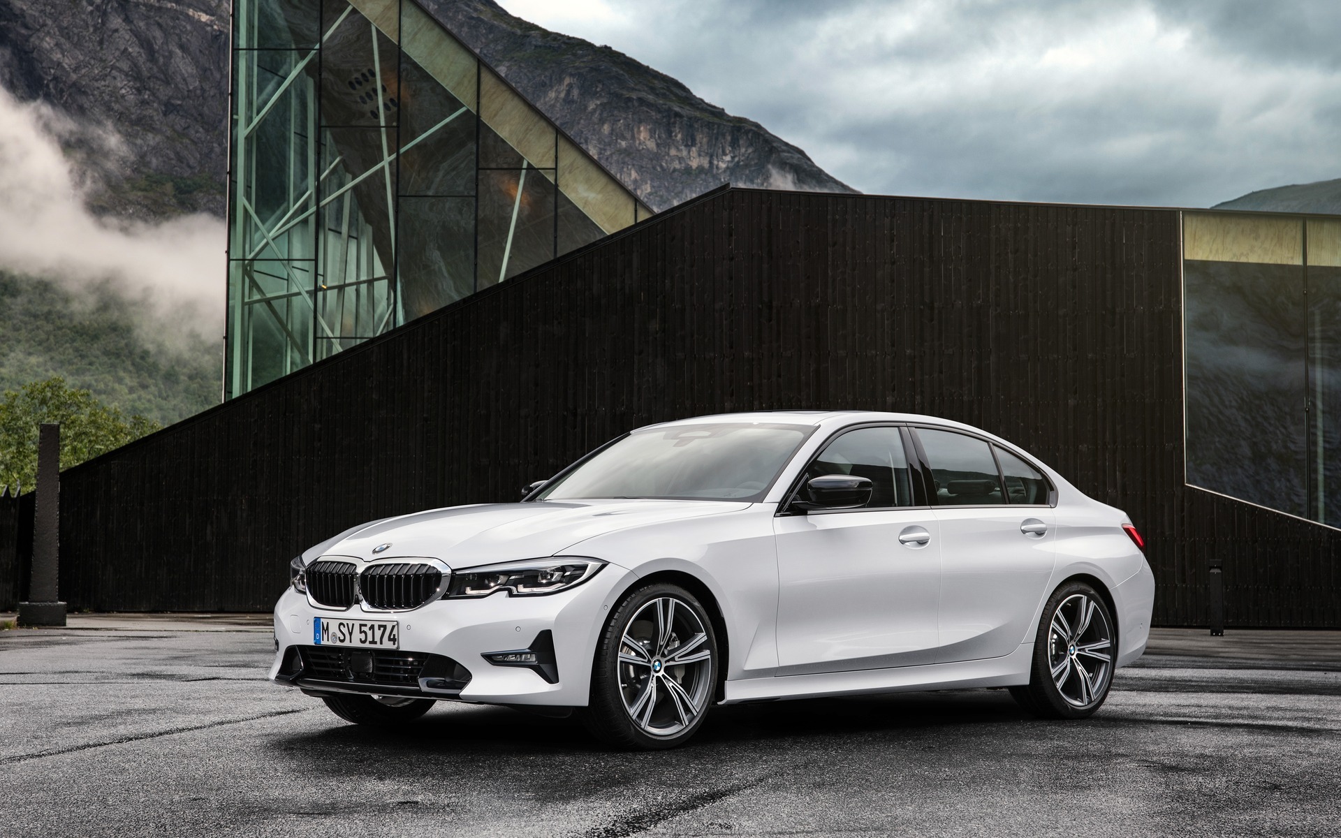 Image illustrant l'article: La BMW Série 3 abandonnerait la boîte manuelle