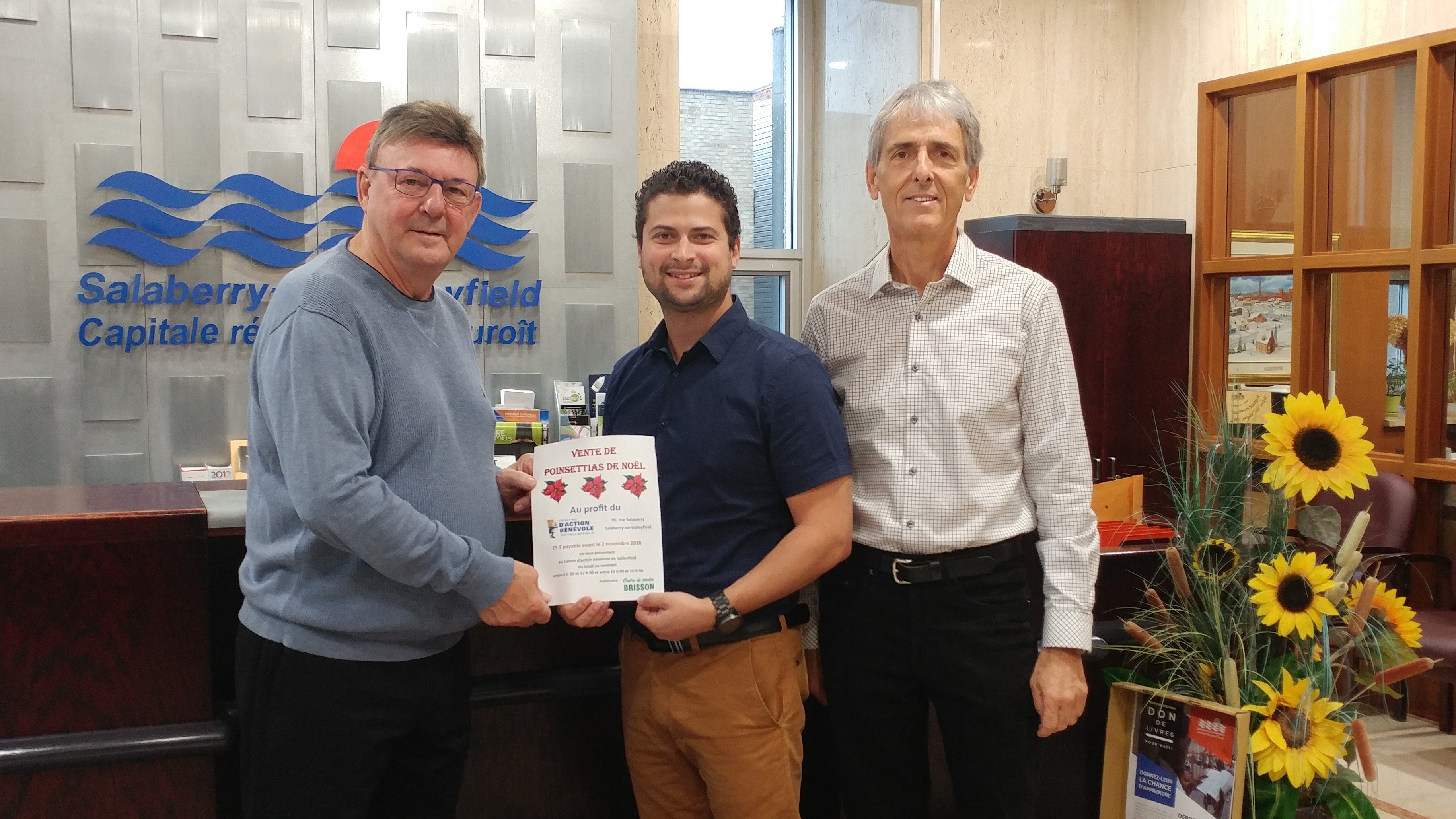 Une campagne de poinsettias pour embellir Noël au profit du CAB Valleyfield