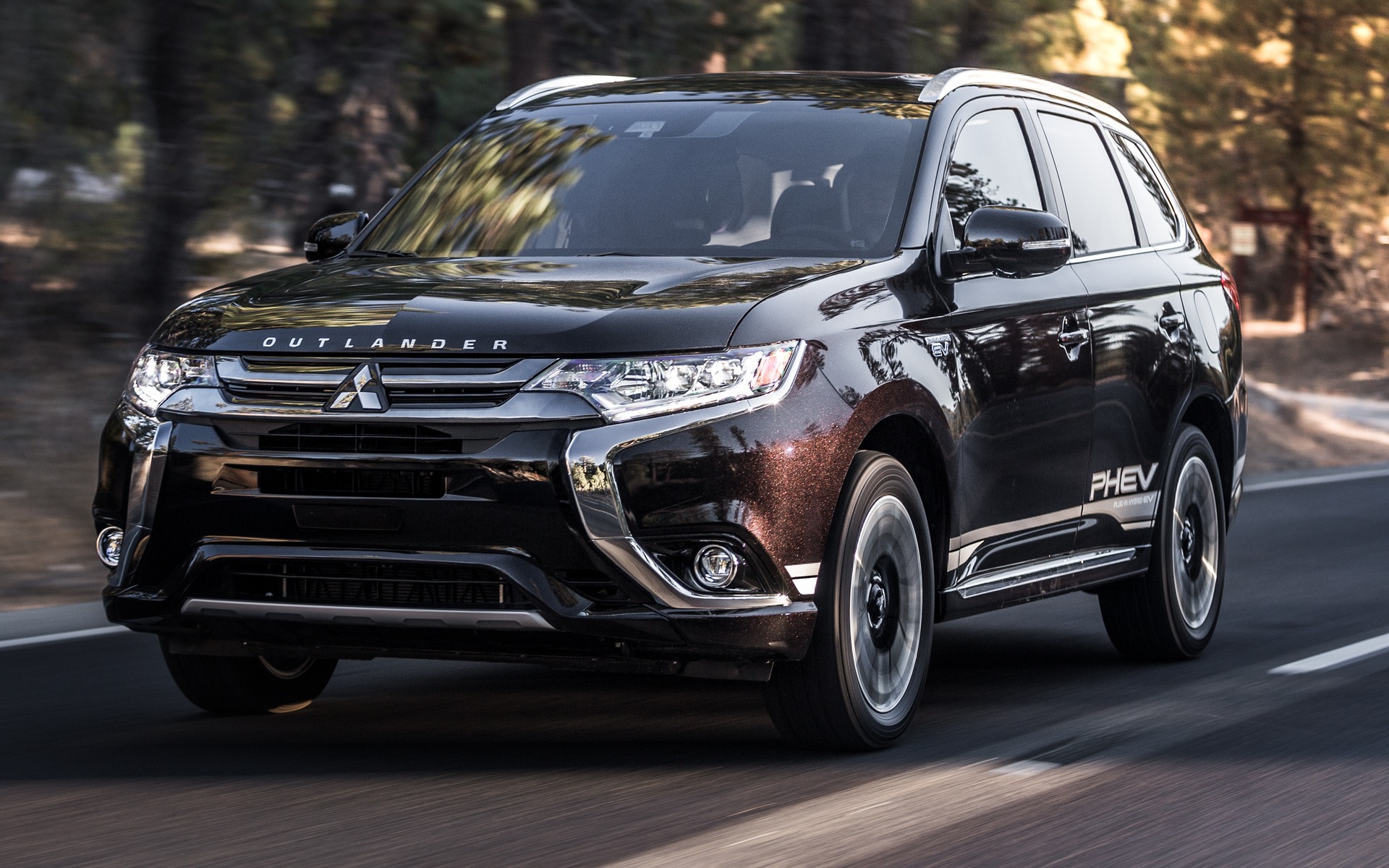 Mitsubishi Outlander PHEV 2019 : comment attirer l’attention