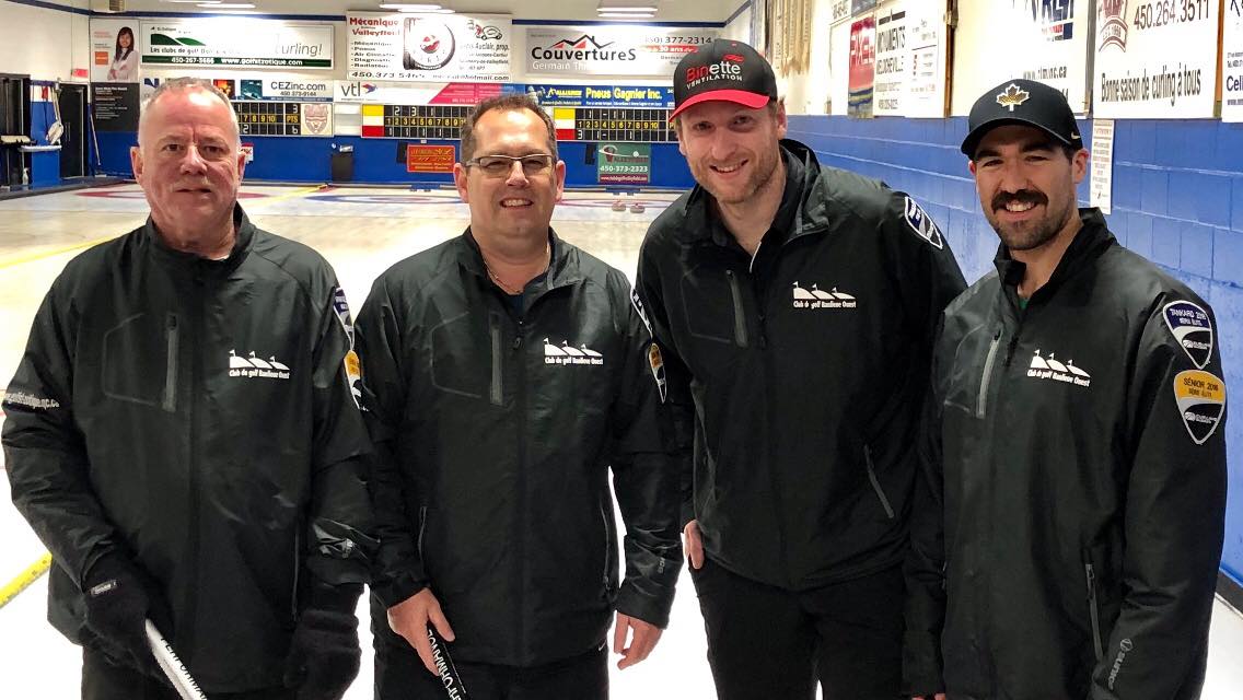 Équipe Stewart balaye la qualification pour le championnat provincial