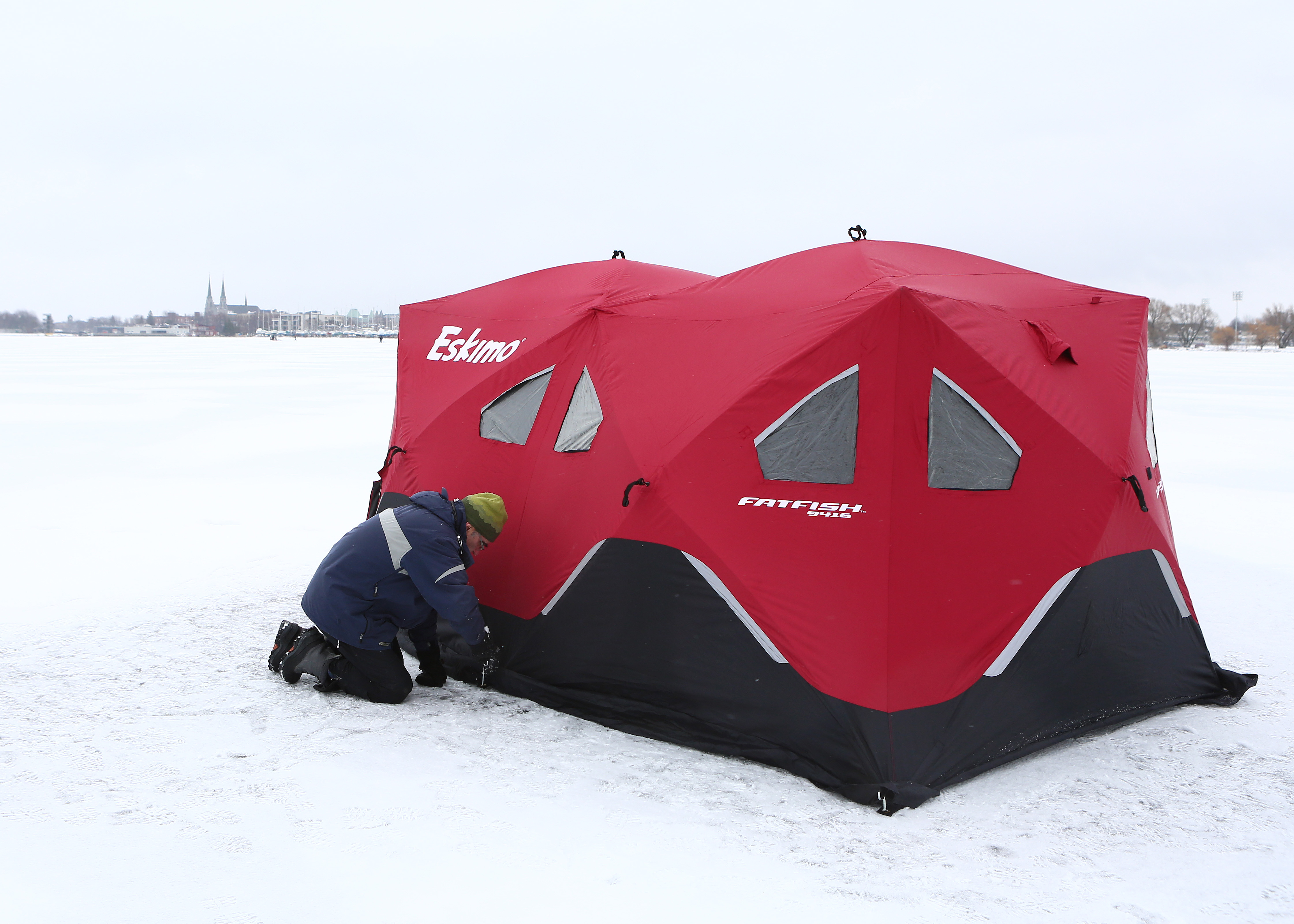 Un abri pratique pour la pêche sur glace