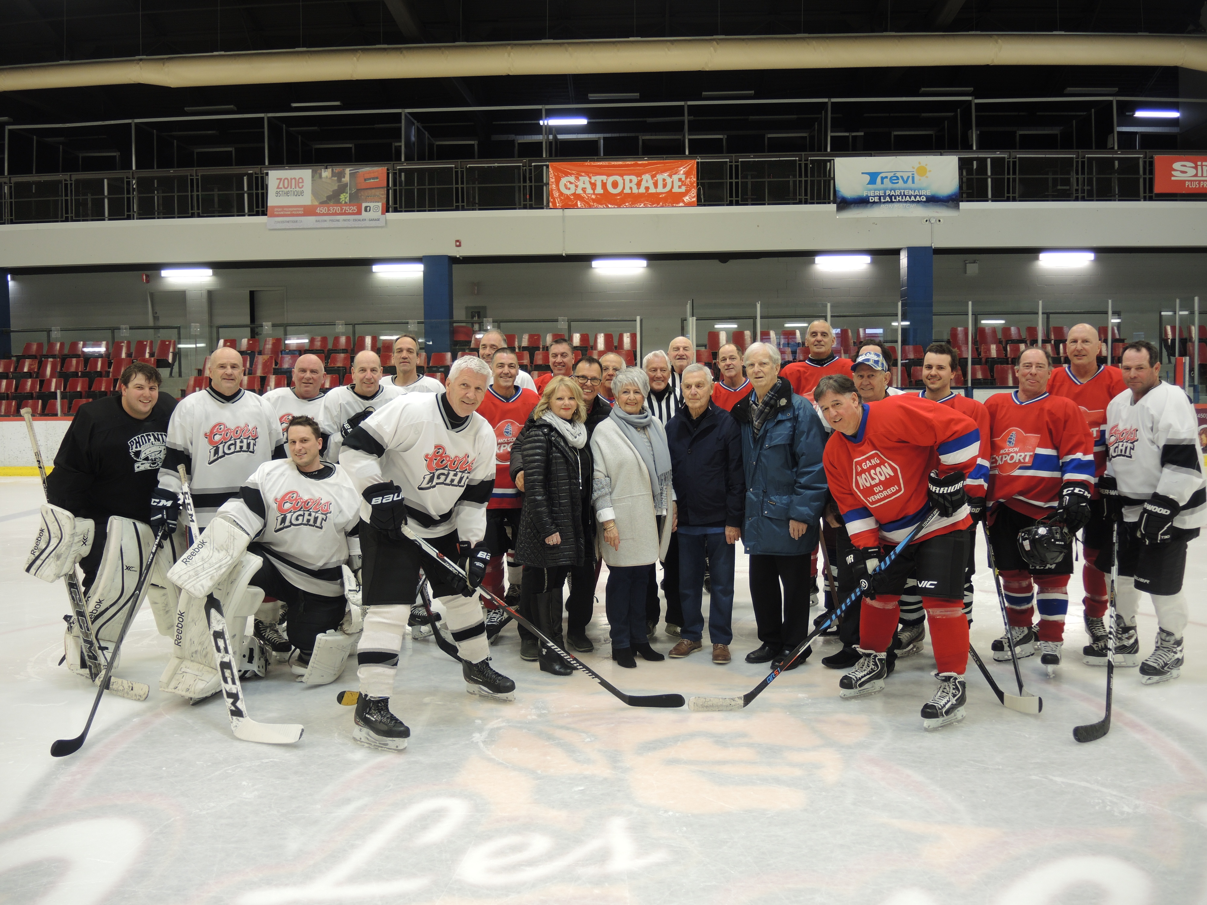 Image illustrant l'article: 60 ans de hockey pour la «Gang Molson du vendredi»
