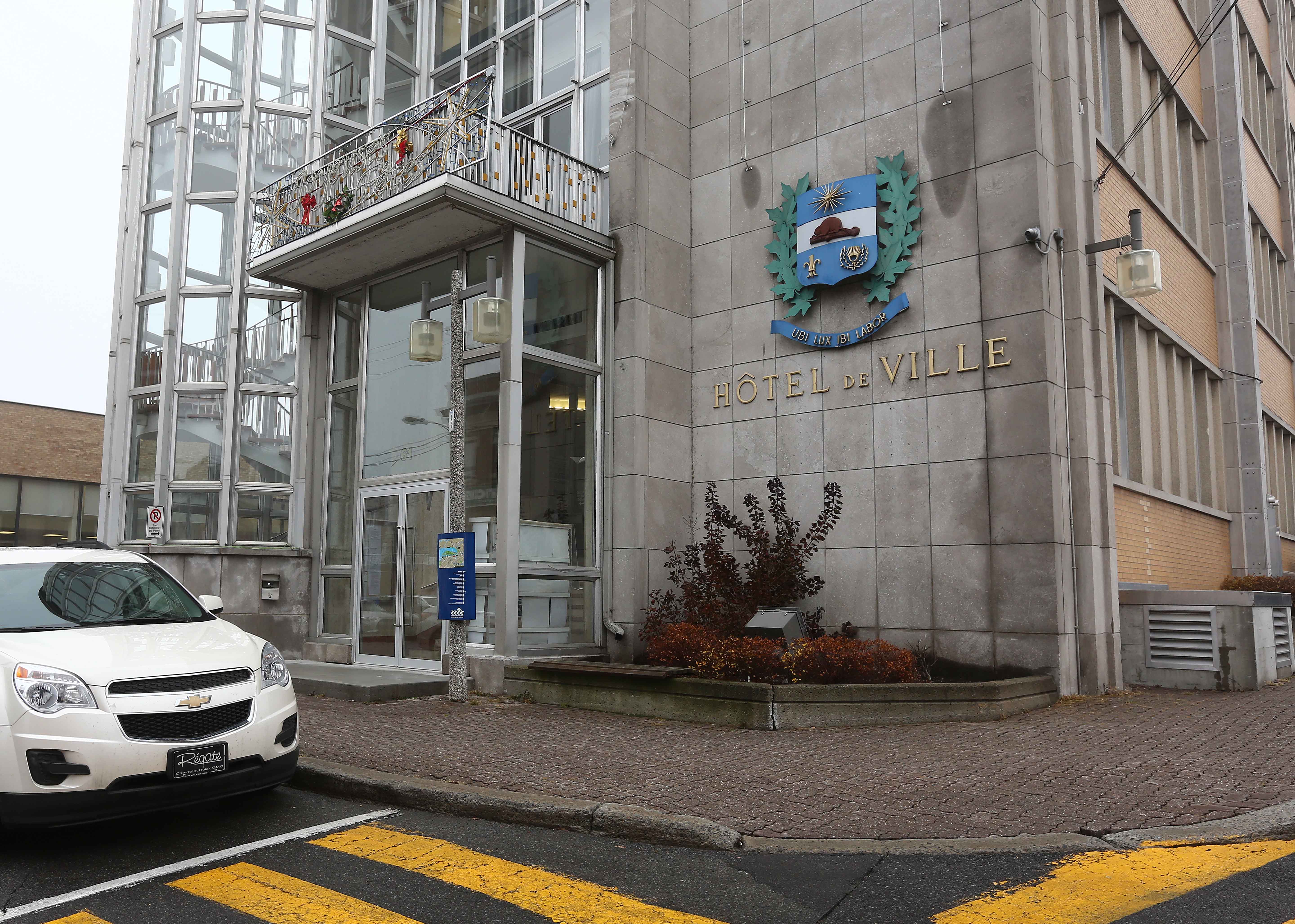 Dans les coulisses du pouvoir municipal