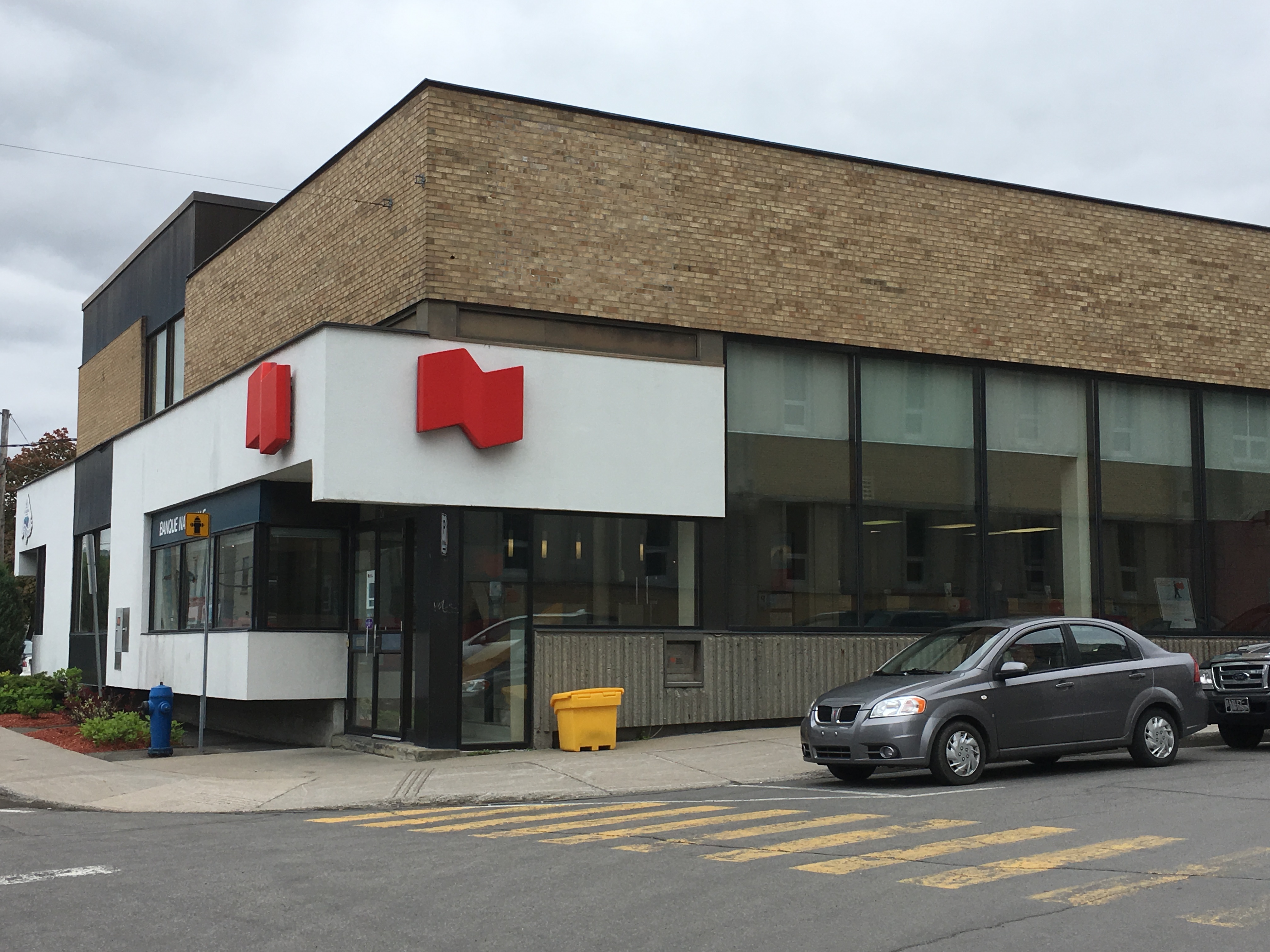 La Banque Nationale fusionne ses deux succursales de Valleyfield