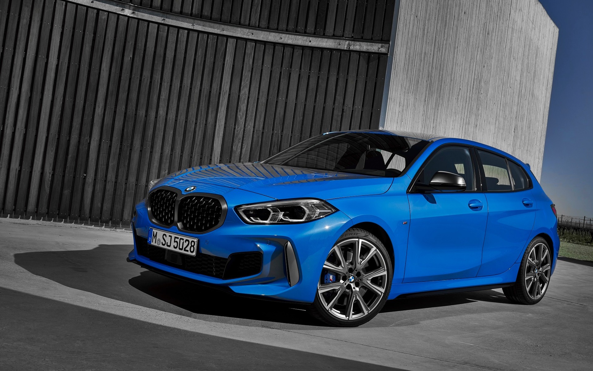Image illustrant l'article: La nouvelle BMW Série 1 ferait une belle rivale à la Classe A