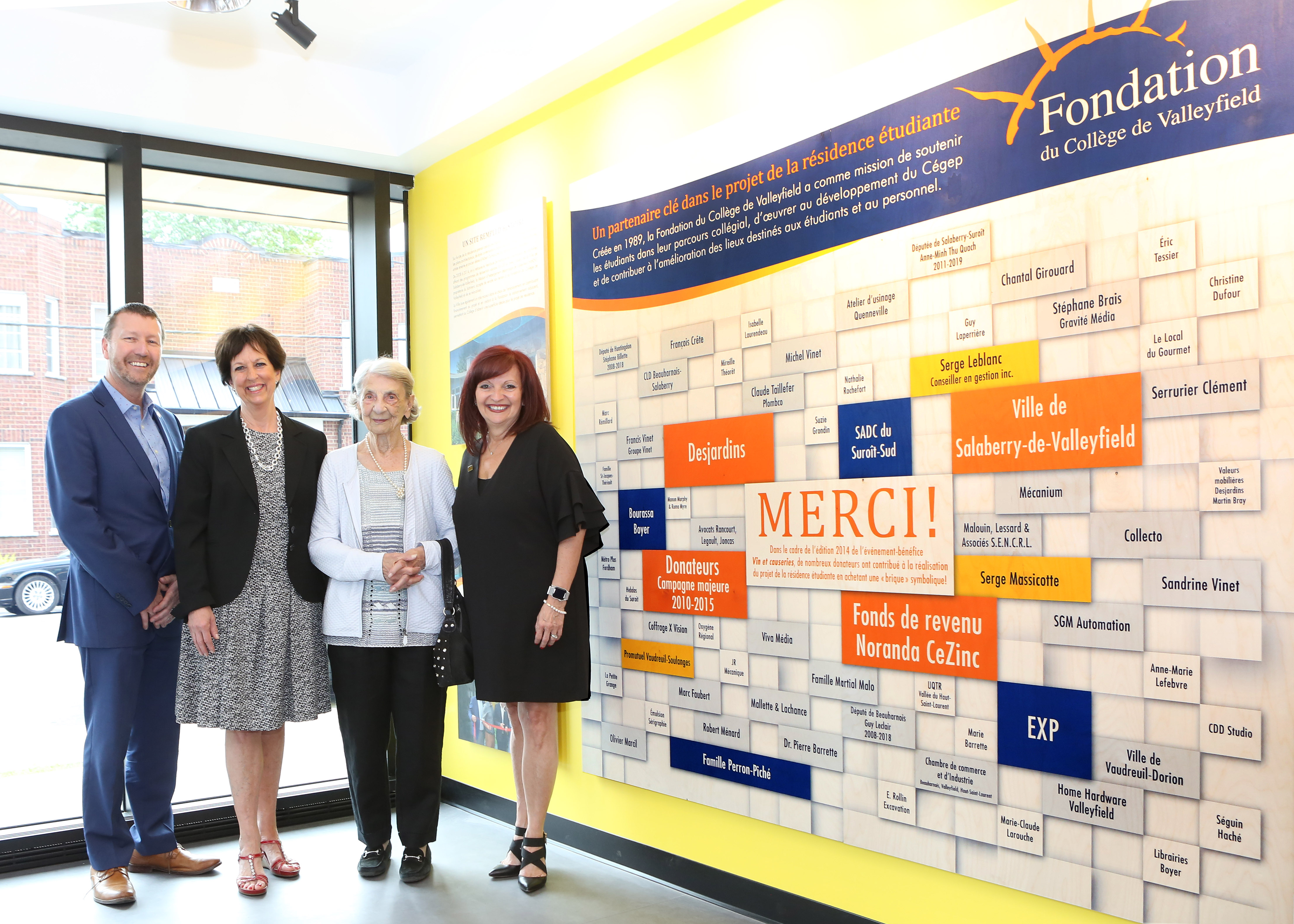 Image illustrant l'article: Le Collège rend hommage aux bâtisseurs de la résidence