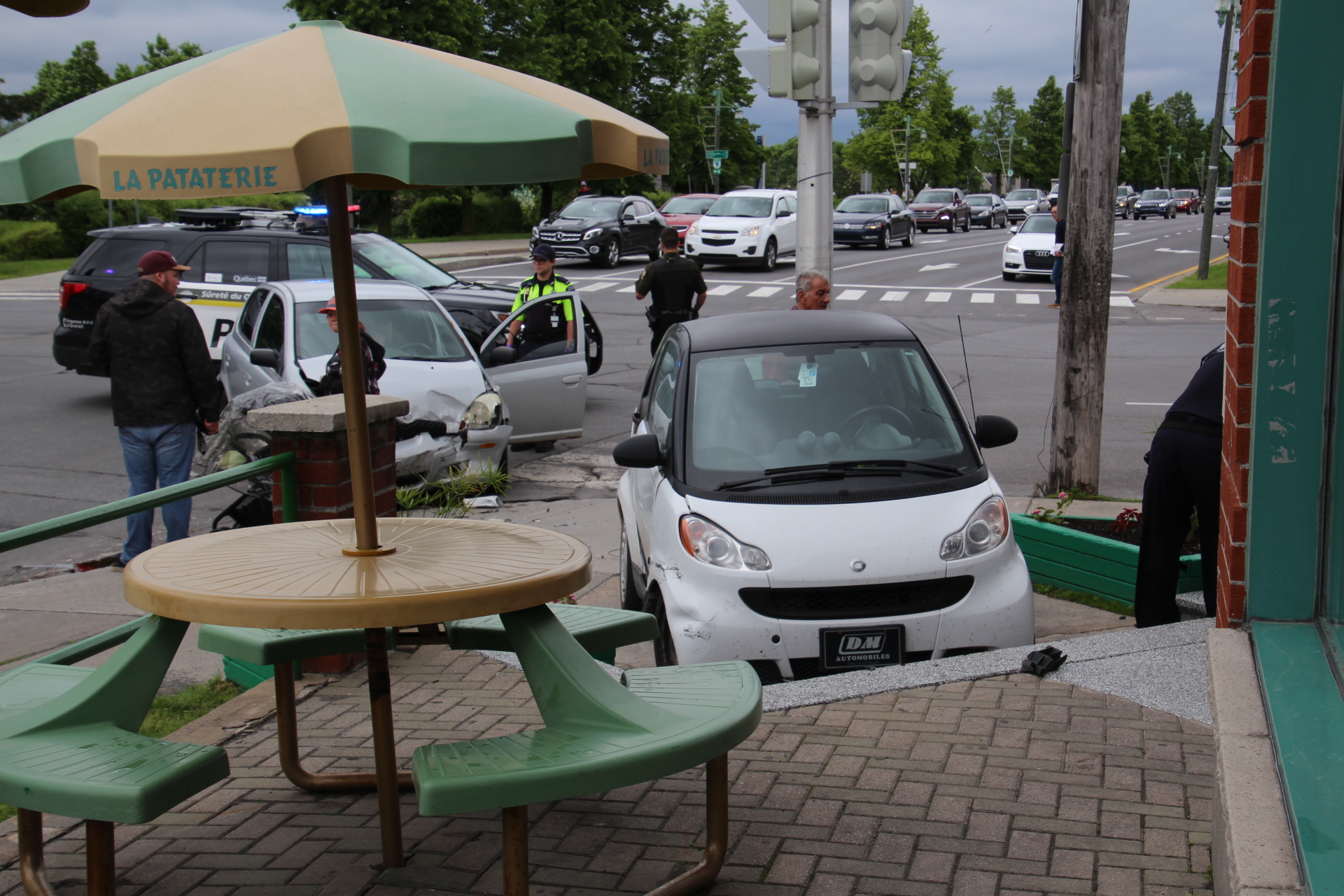 Image illustrant l'article: Elle percute les escaliers de la Pataterie