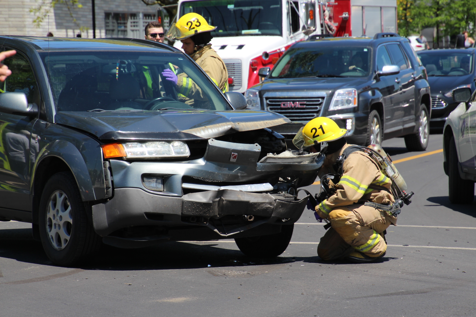 Image illustrant l'article: Tôle froissée au centre-ville