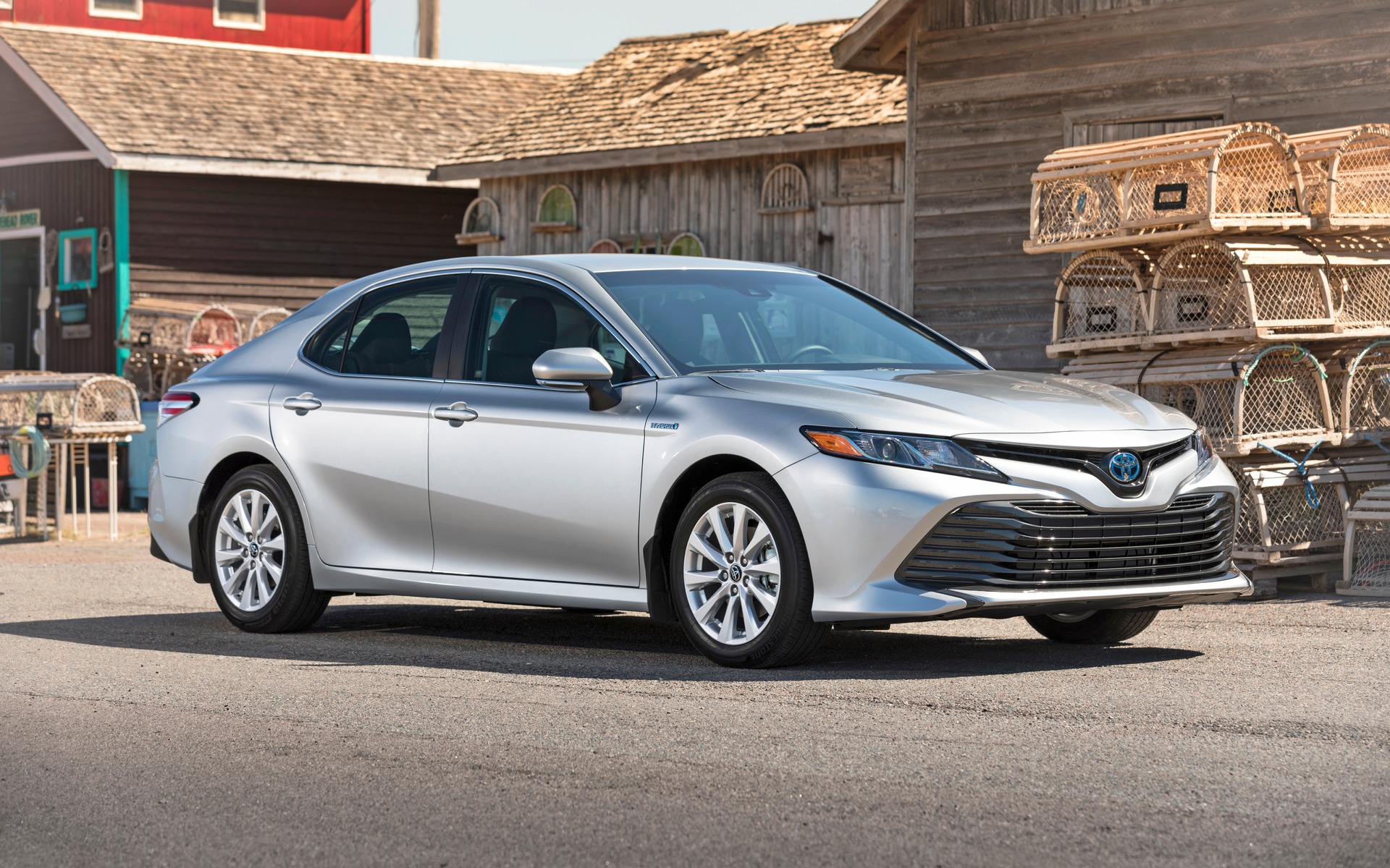 Image illustrant l'article: Toyota Camry 2019 : une hybride encore plus attrayante