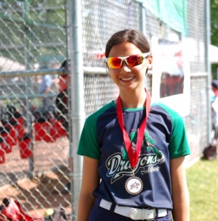 Une fille de la région au championnat canadien de balle molle