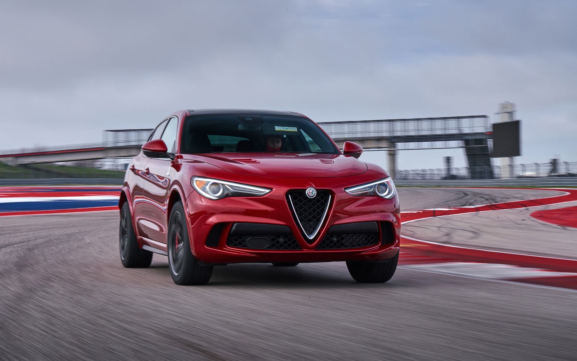 Image illustrant l'article: Les Alfa Romeo Giulia et Stelvio se modernisent pour 2020
