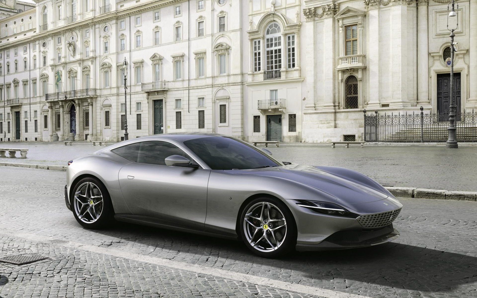 Ferrari Roma : une nouvelle bête de plus de 600 chevaux