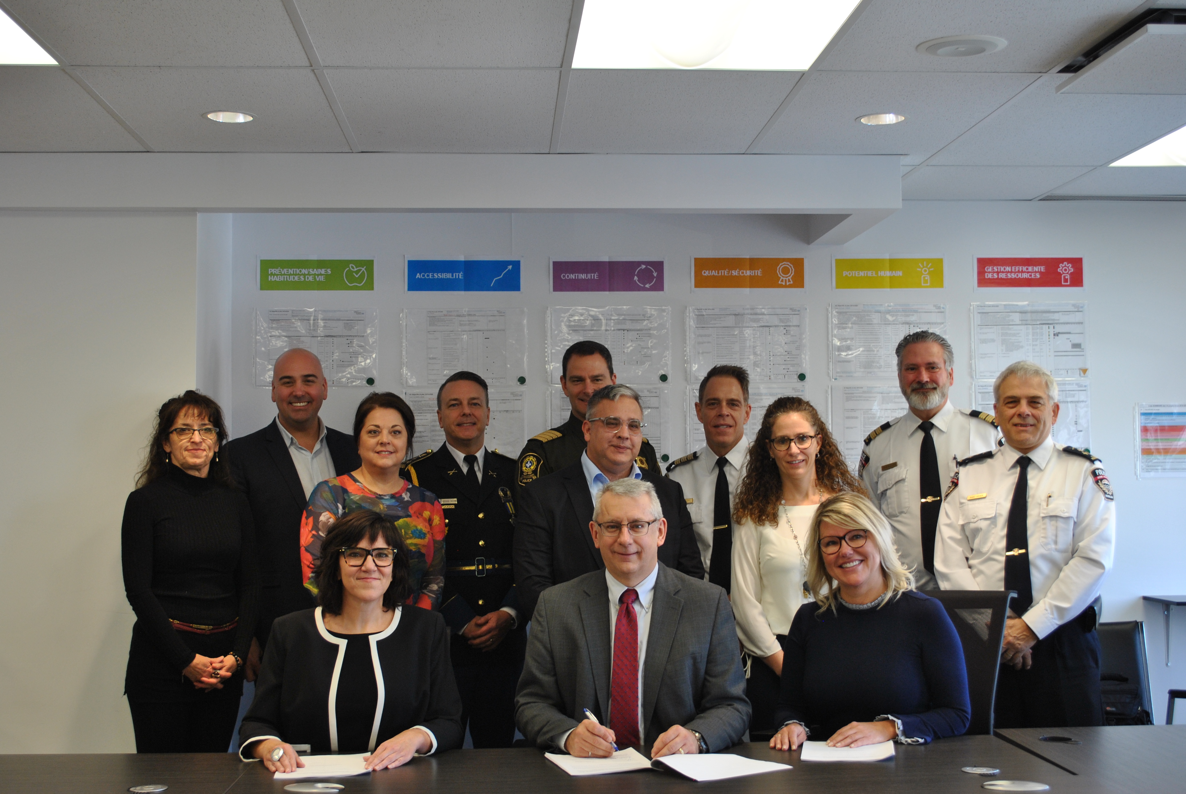 La police et le réseau de la santé unis pour aider les gens en crise