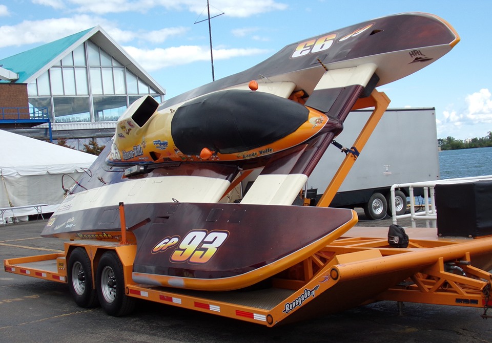 Bert Henderson pilotera le «GP-93» et Bobby Kennedy dans le «GP-25»