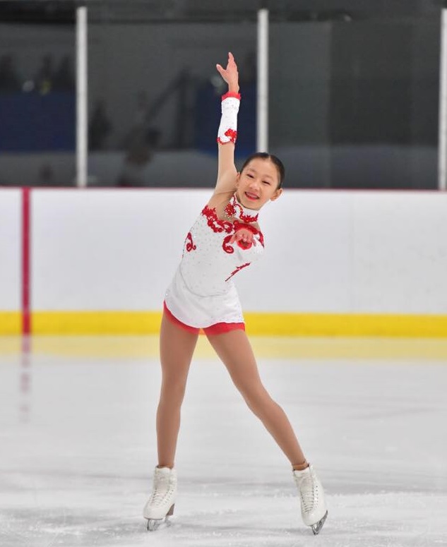 Deux jeunes athlètes reçoivent une bourse de la Ville