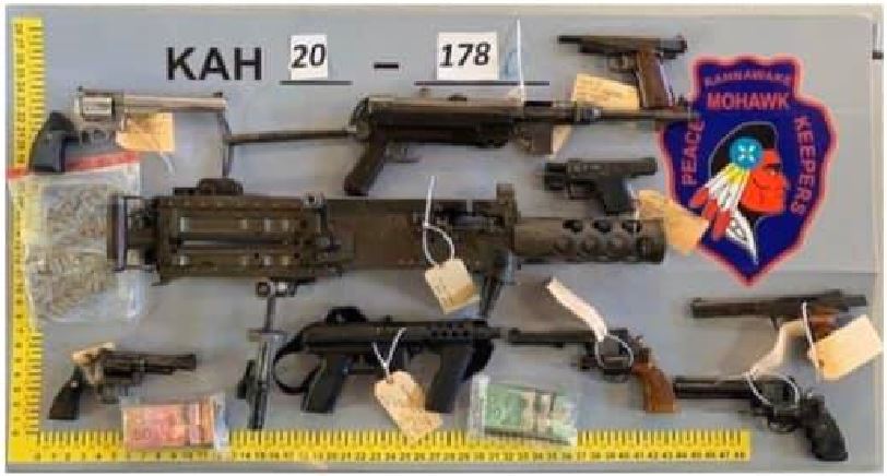 Armes illégales saisies et trois suspects arrêtés à Kahnawake