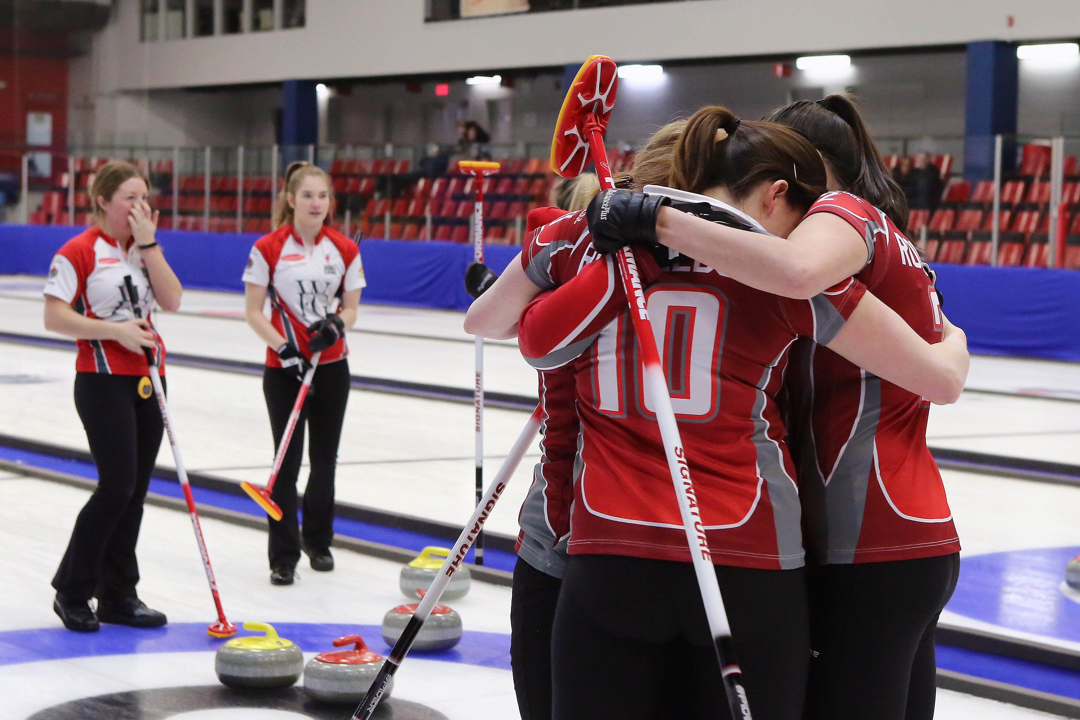 Image illustrant l'article: La jeunesse s’impose aux Championnats provinciaux de curling