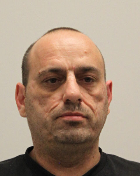 Image illustrant l'article: Recherché pour intro par effraction et voies de fait