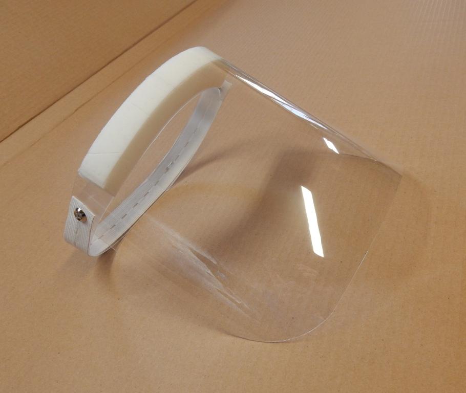 Une entrepreneure de Valleyfield concentre ses activités pour combattre la pandémie