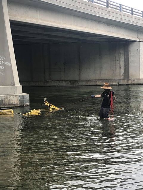 Image illustrant l'article: La pêche aux paniers dans la rivière Saint-Charles