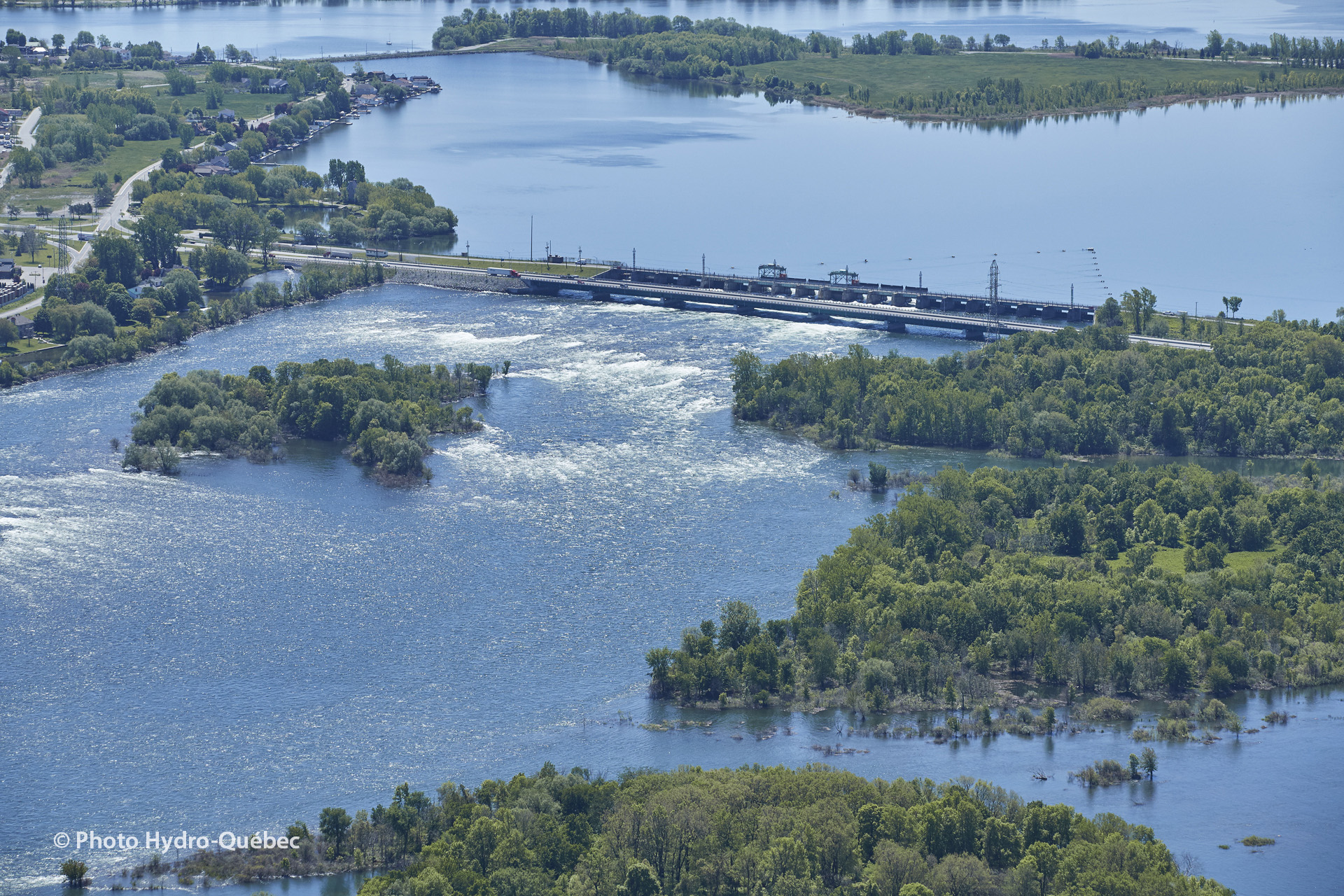 Image illustrant l'article: Une incitation à la prudence sur l'eau du fleuve Saint-Laurent