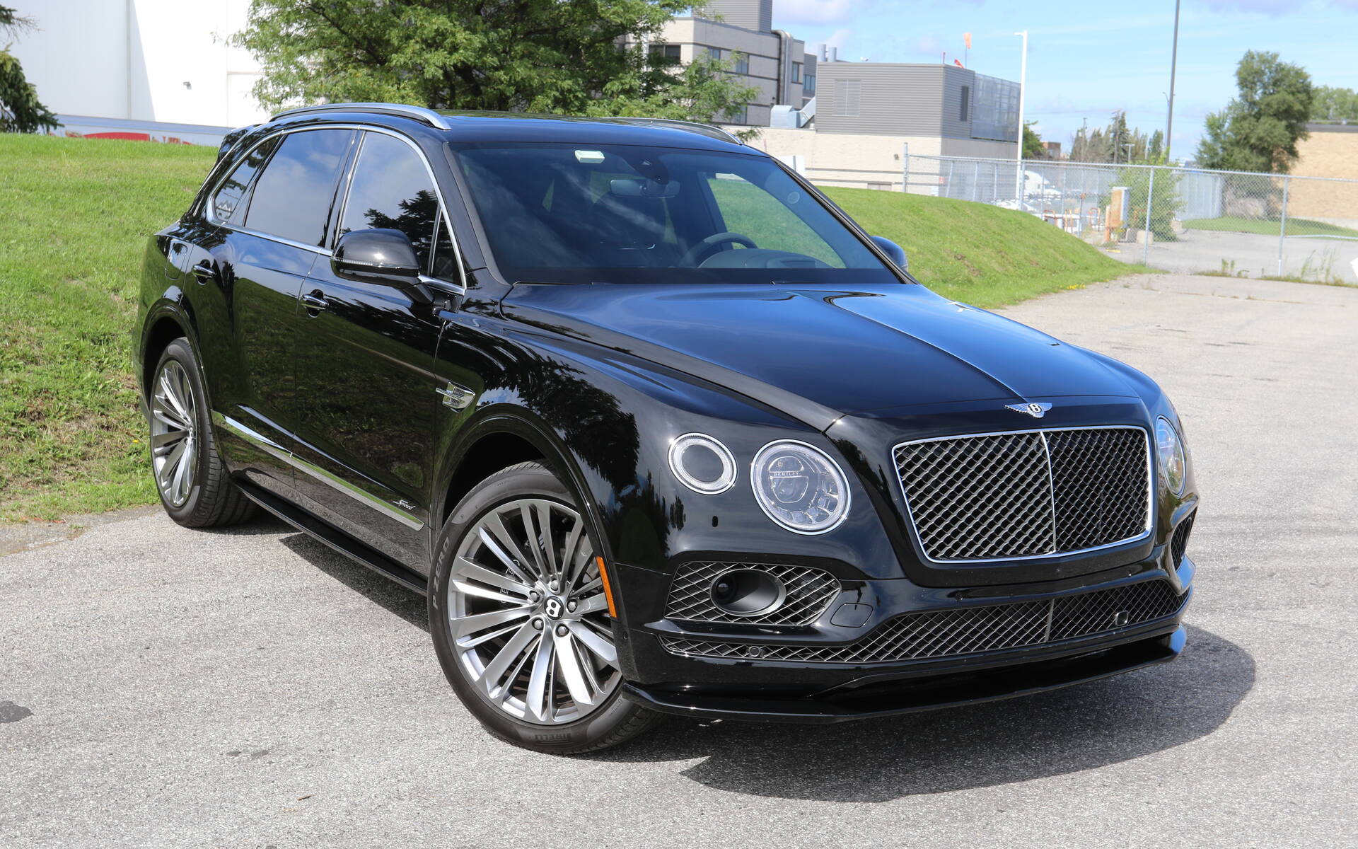 Image illustrant l'article: Bentley Bentayga 2020 : en attendant le prochain