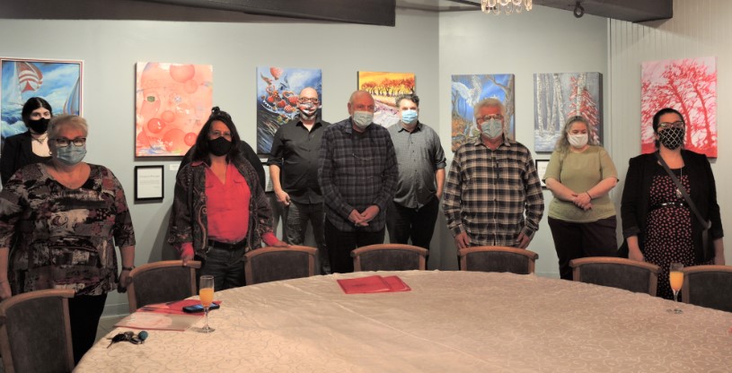 Image illustrant l'article: VIDÉO - Des artistes partagent leur passion au sein du Cercle Rouge