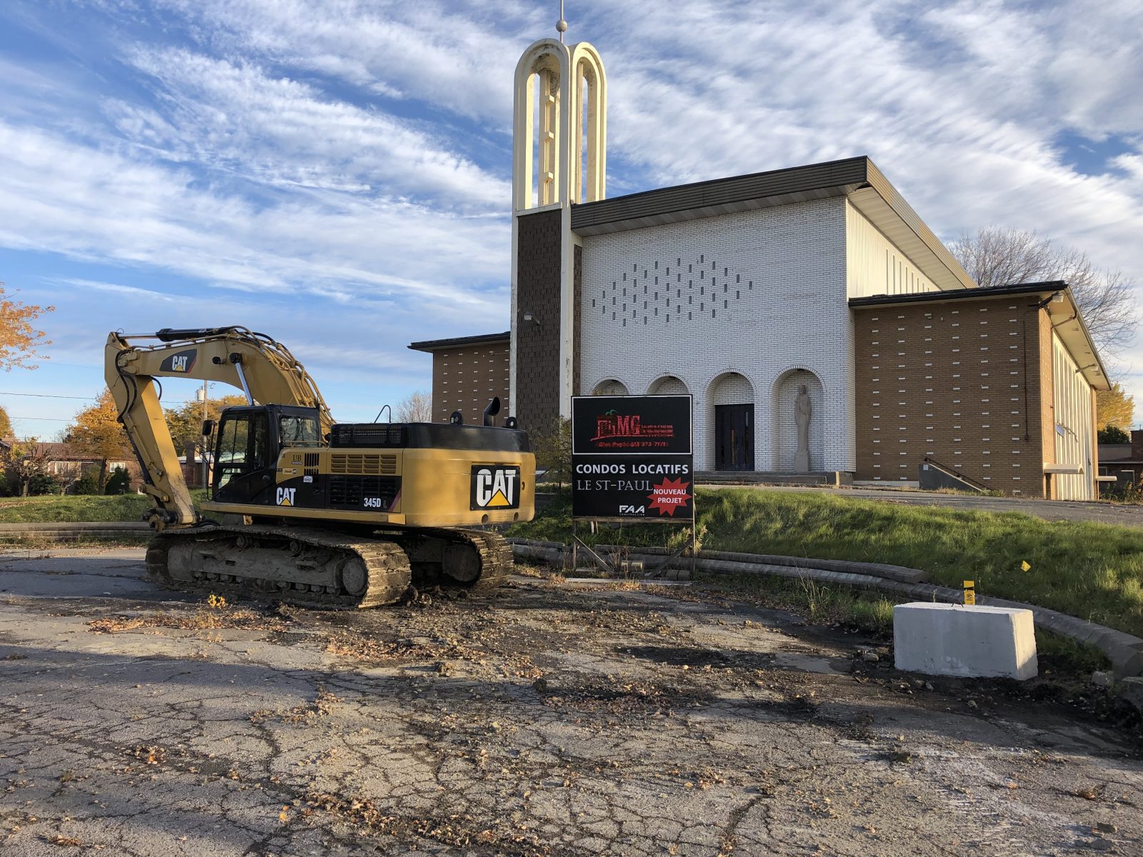Image illustrant l'article: VIDÉO-La démolition de l’église Saint-Paul en images
