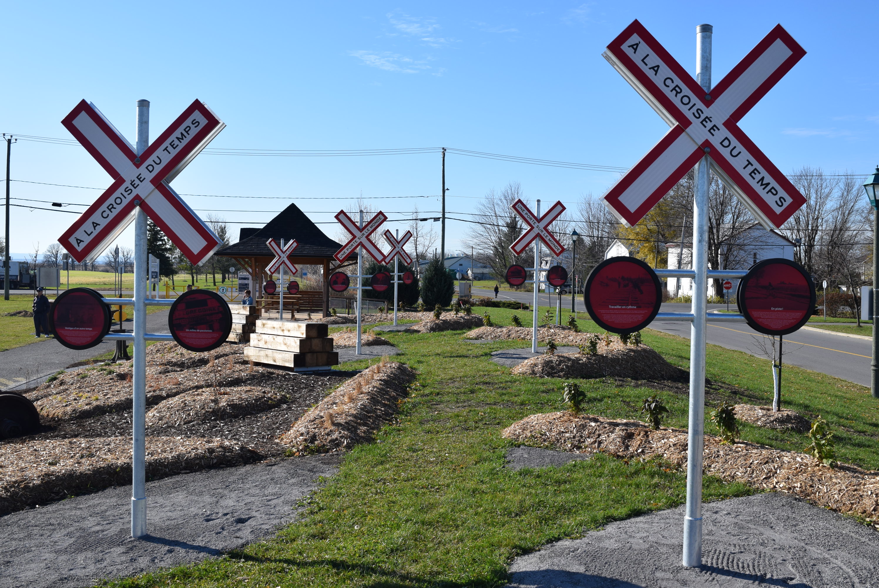 Une halte cycliste vient rappeler l&rsquo;ancienne gare de Sainte-Martine