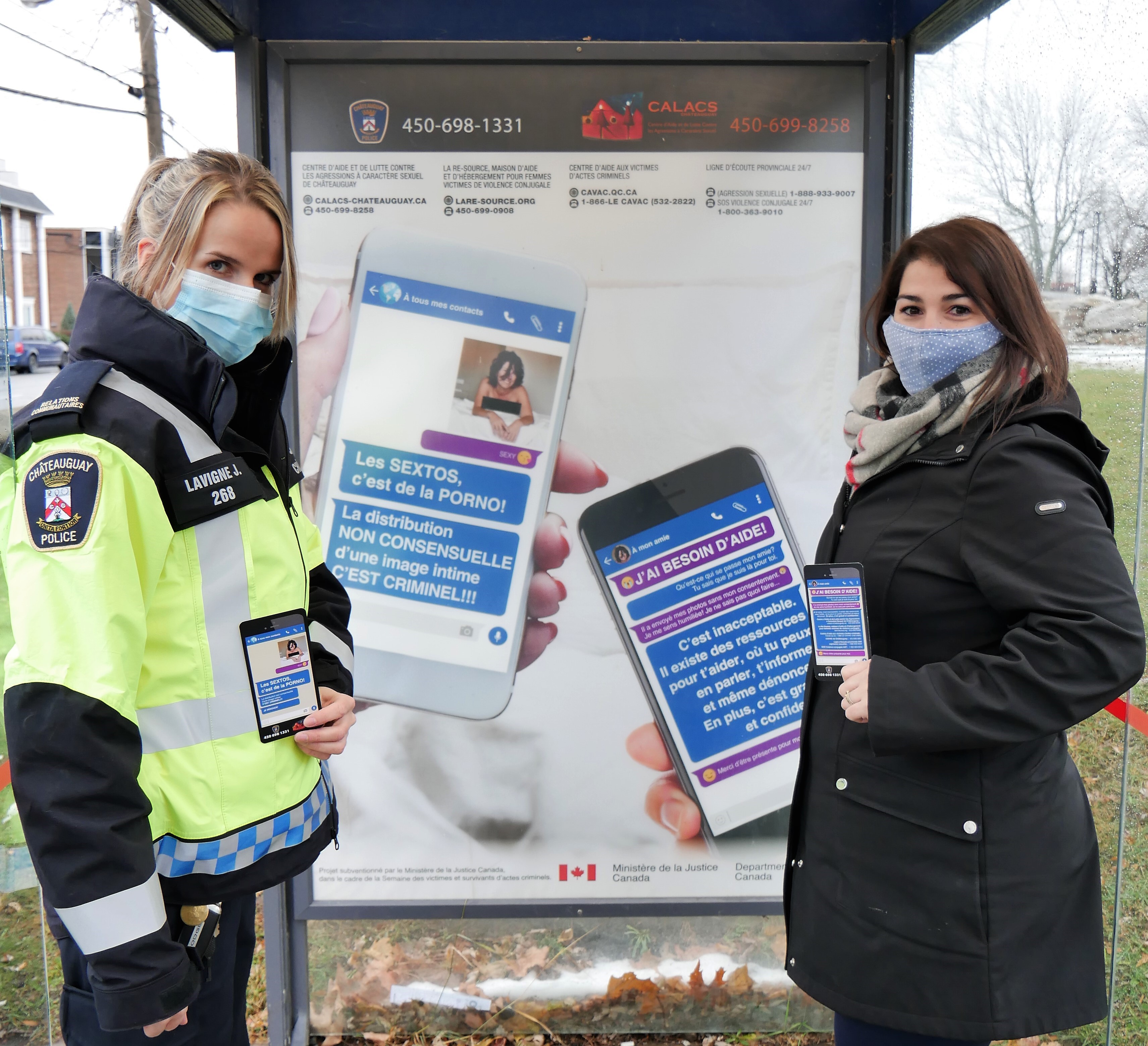Des autobus et abribus aux couleurs de la campagne Les SEXTOS, c’est de la PORNO!