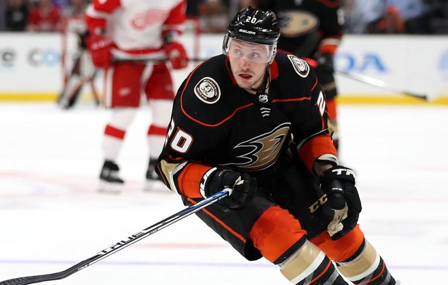 Image illustrant l'article: Un tour du chapeau à la Gordie Howe pour Nicolas Deslauriers