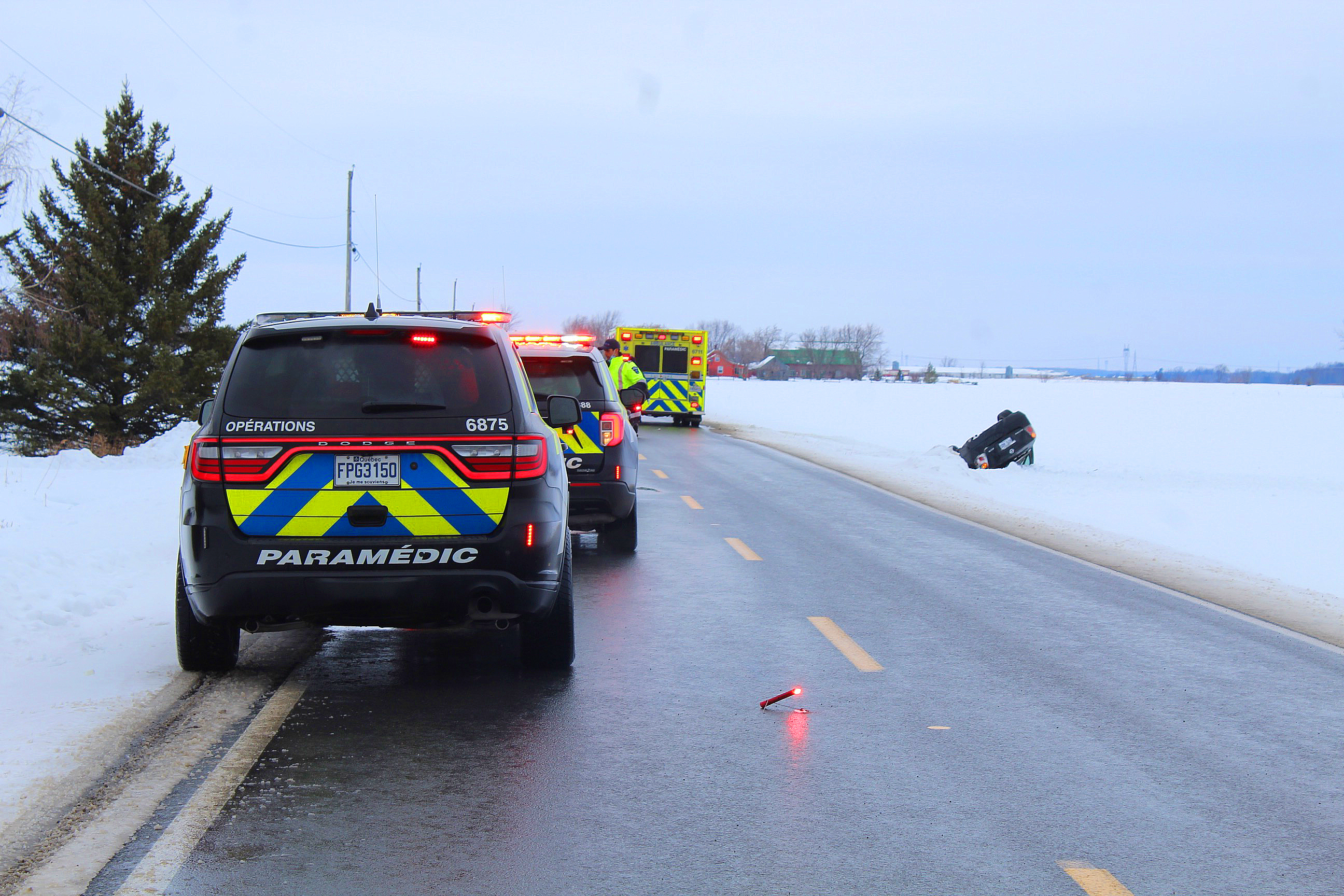 Ils aboutissent sur le toit sans trop de dommages