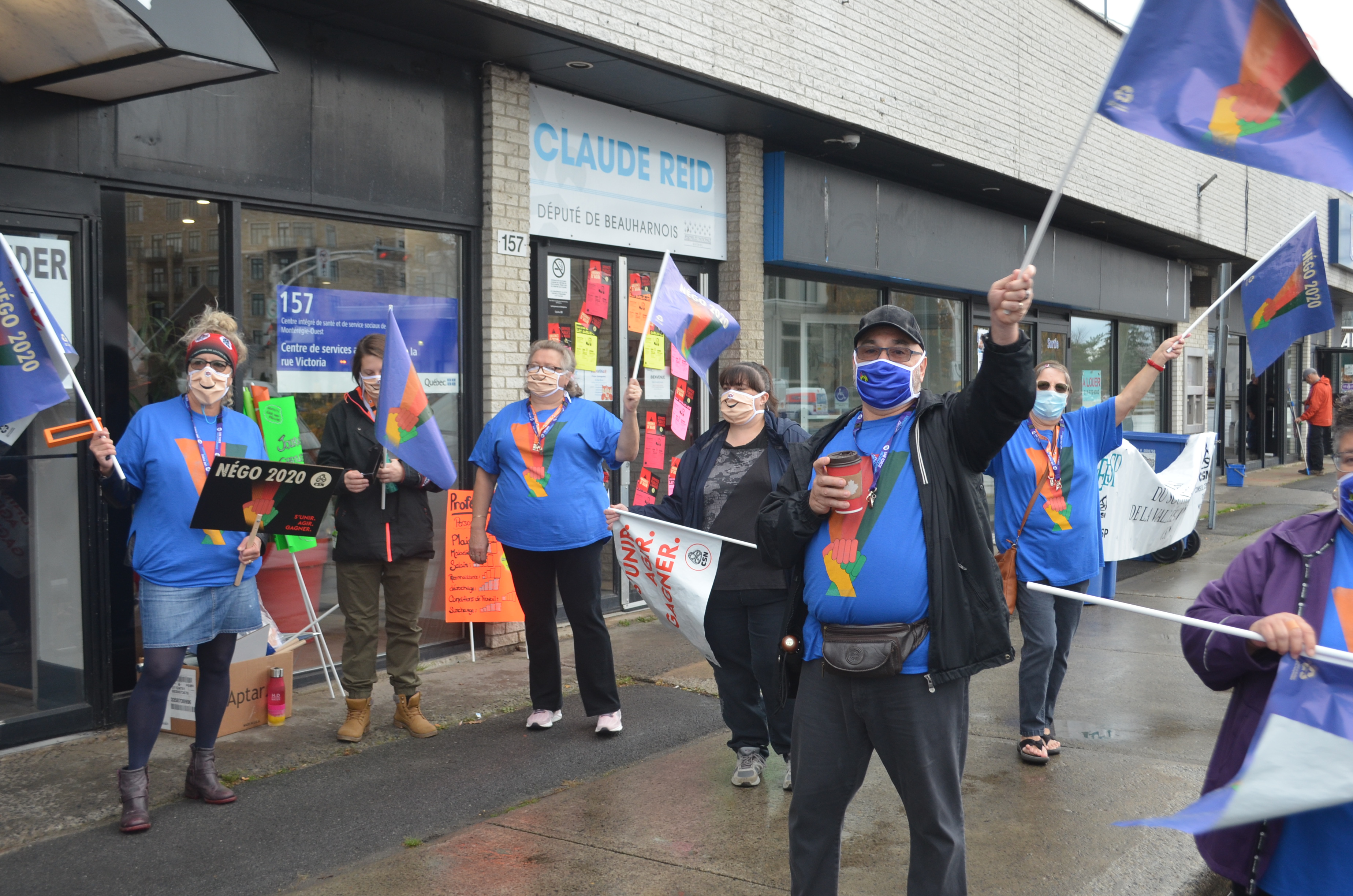 Deux demi-journées de grève pour le Syndicat du soutien scolaire de la Vallée-des-Tisserands-CSN