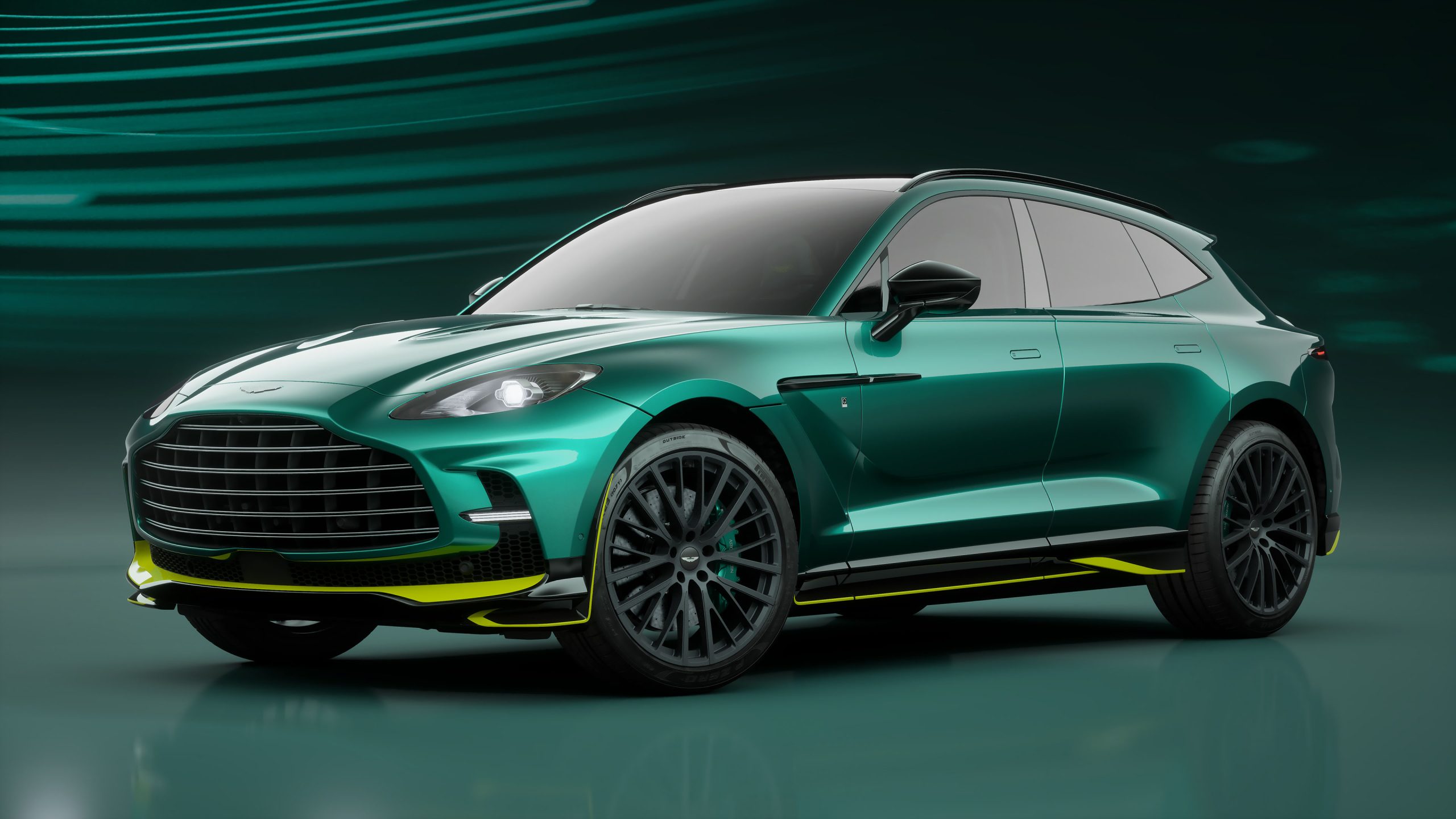 Un Aston Martin DBX 707 AMR 23 pour les riches amateurs de F1