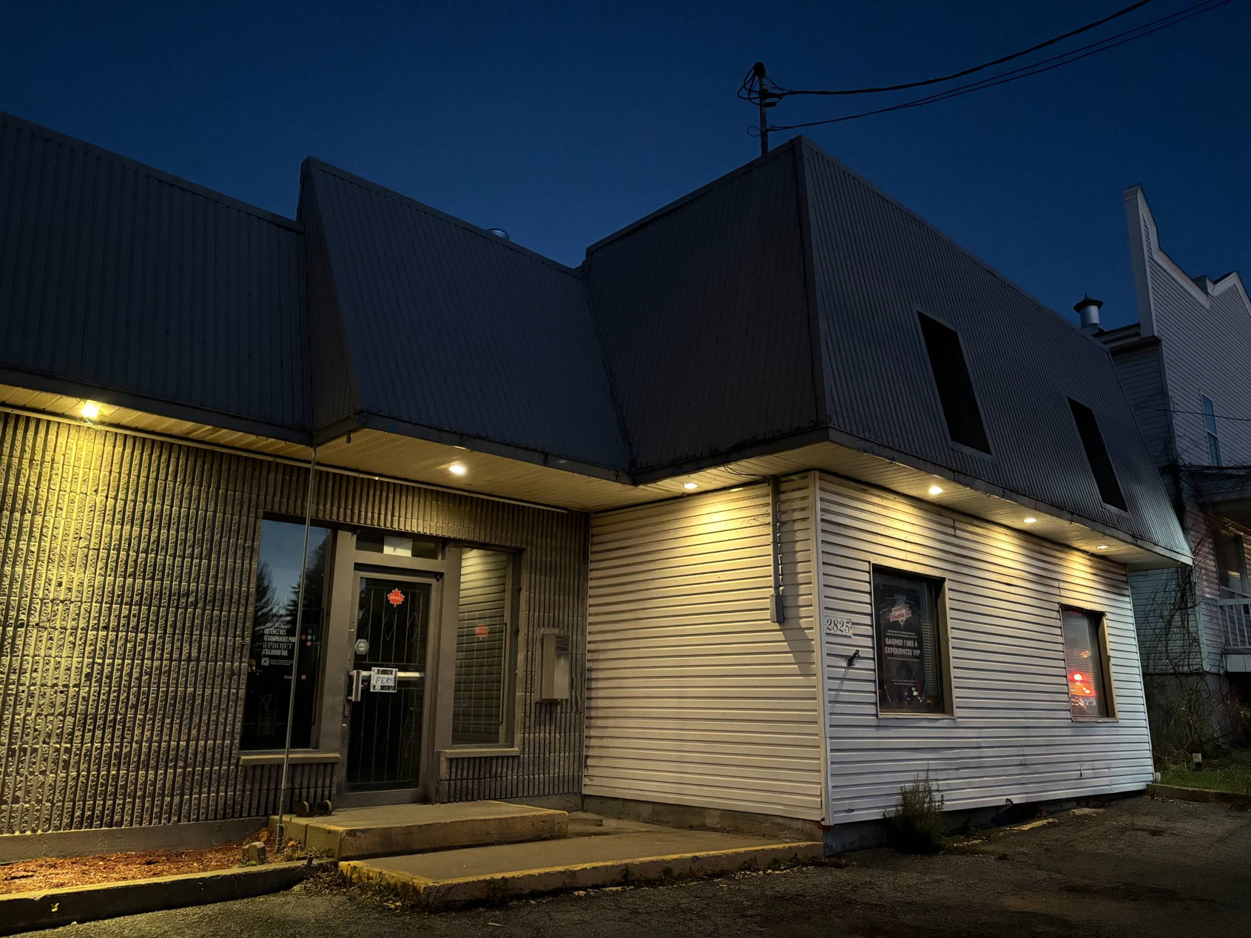 Fermer les comptes Facebook, iCloud, courriels suite à un décès