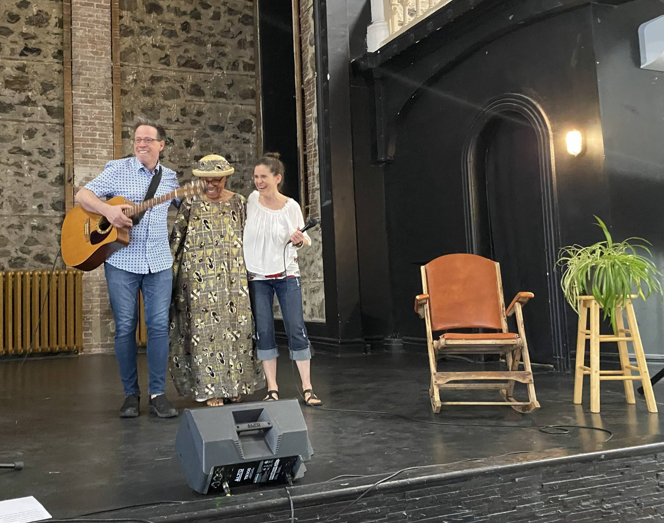 Border Collie veut attraper l&rsquo;eau