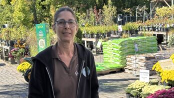 Privée de la moitié de son personnel