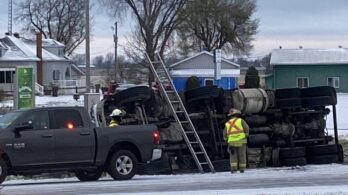 Une bétonnière vire sur le côté à Sainte-Barbe
