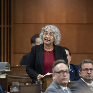 Urgence d’agir face à la crise des médias