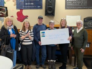 Du curling généreux avec Répit Le Zéphyr