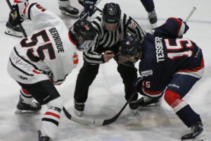 Les Braves l’échappent après un relâchement en deuxième