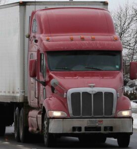 Restriction des charges des poids lourds à partir de lundi